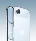 iPhone Air, bleu ciel, face arrière de biais, caméra principale Fusion dans le plateau de la partie supérieure, bouton Commande de la caméra, face avant, écran intégral, bouton Action et boutons de volume