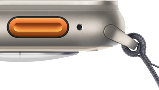 Image d’Apple Watch Ultra 2 montrant le bouton Action orange et le boîtier robuste en titane