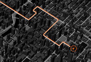 Plan où une route est mise en évidence dans un environnement urbain, montrant la précision du GPS